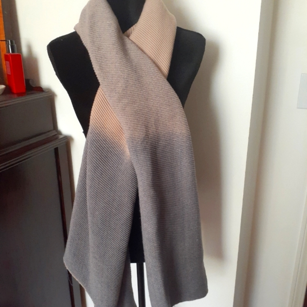 Infinity Scarf - Picture 4 of 4